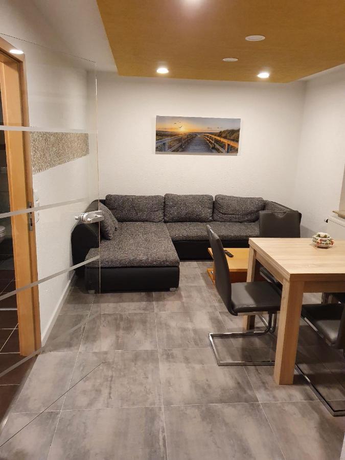 Apartment Exklusive Moderne 2 Zi. In Ruhiger Lage *