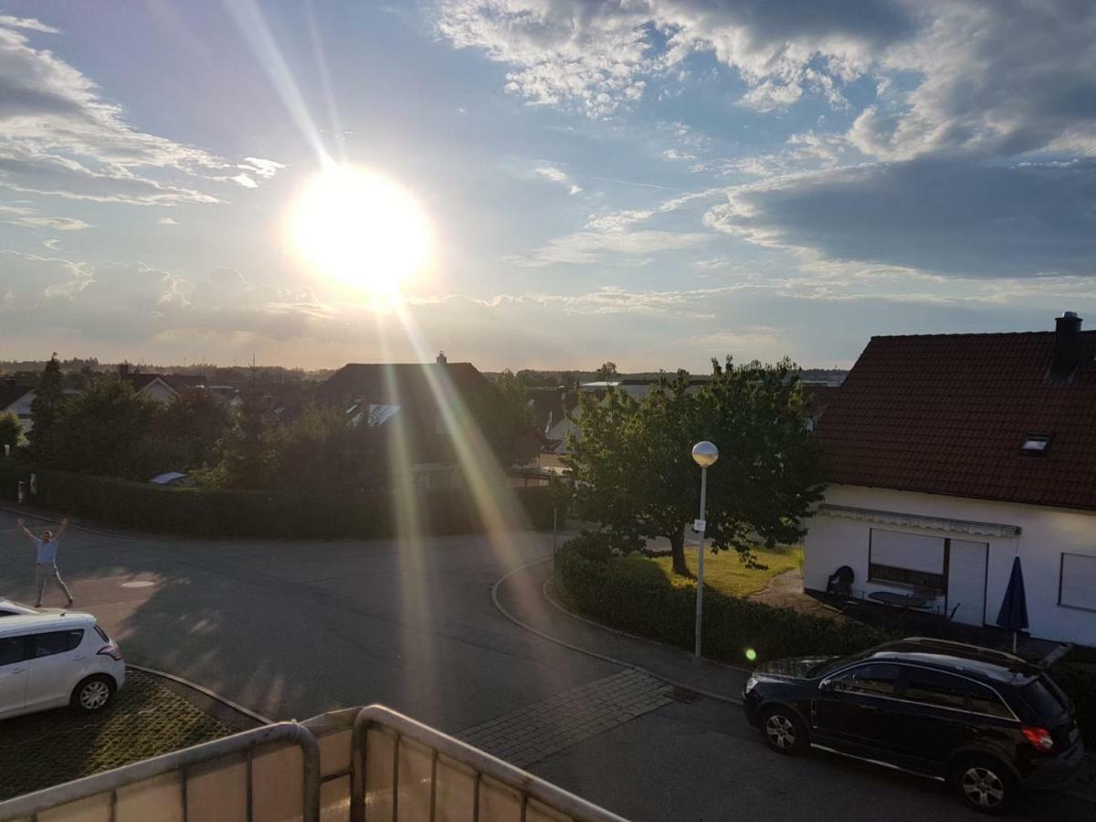 Exklusive Moderne 2 Zi. In Ruhiger Lage Apartment *
